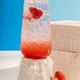 สตรอเบอรี่โซดา