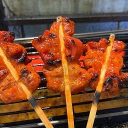 หมูปิ้ง ไก่ปิ้ง เมืองตราด & ต. เนื้อย่าง โคขุน รสเด็ด ดินแดง