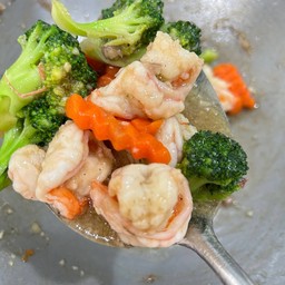 ผัดบล็อคโคลี่กุ้ง