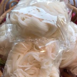 ขนมจีนเปล่า