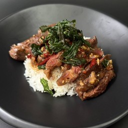 Angus Steak กะเพราเนื้อแองกัสสเต็ก