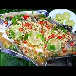 ปลากะพงนึ่งมะนาว