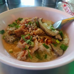 ข้าวต้มทรงเครื่อง