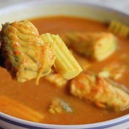 แกงส้มปลากะพง