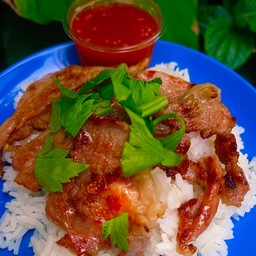 ข้าวหน้าหมูย่าง