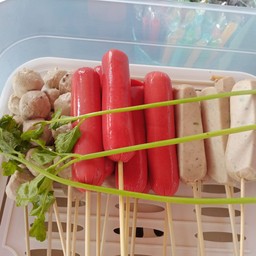 ลูกชิ้นหมู  (เจ้เปาะ)