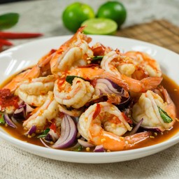 ยำกุ้งสุก (8-10 ตัว)