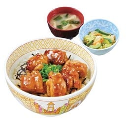 ข้าวหน้าไก่ยากิโทริ และชุดสุดคุ้ม