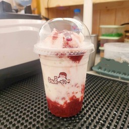 นมสด สตรอเบอร์รี่ ปั่น