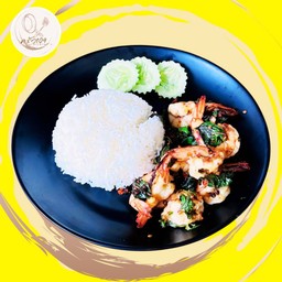 ข้าวกะเพรากุ้ง