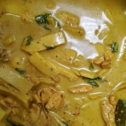 ร้านข้าวแกงปักษ์ใต้ ปั๊ม ปตท. กิ่งแก้ว