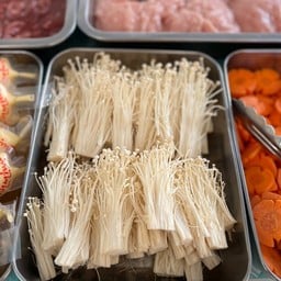 เห็ดเข็มทอง