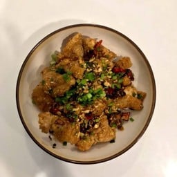 ไก่กรอบคั่วพริกเกลือ