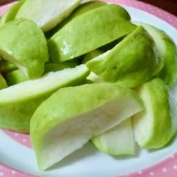 Eat Rice อาหารตามสั่ง (ข้าวผัด กระเพรา ไข่เจียว ผลไม้)