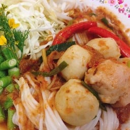 ครัวคุณกั๊ก ขนมจีนน้ำยาป่า-กะทิ ศาลาน้ำเย็น