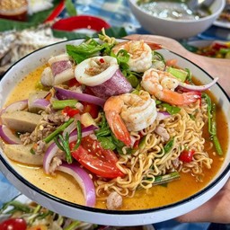 ยำมาม่ารวมมิตร