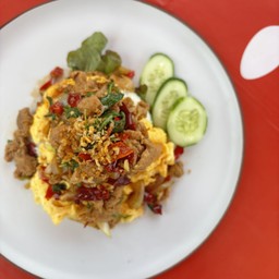 กะเพราหมู+ไข่ข้น