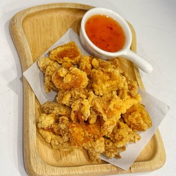 หนังไก่ทอด