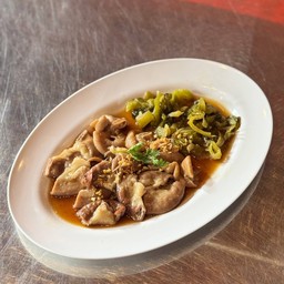 ไส้อ่อนตุ๋นพะโล้