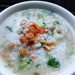 ข้าวต้มหมูสับ