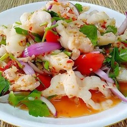 ยำเล็บมือนาง