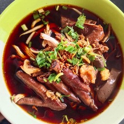 เส้นเล็กก๋วยเตี๋ยวไก่มะระ