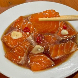 แซลม่อนดองล้วน