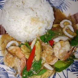 ผัดฉ่าทะเล