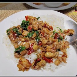 ข้าวกระเพราไก่