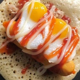 ไส้กรอก+หมูสับ+ไข่กระทาดาว 2 ฟอง