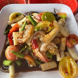 ตำไหลบัวกุ้งสด