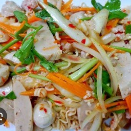 ยำมาม่า