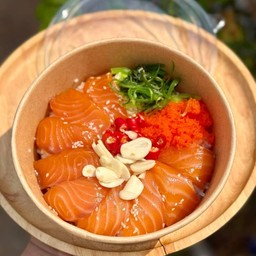 ข้าวหน้าแซลมอนดอง