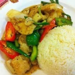 ผัดพริกไทยดำราดข้า