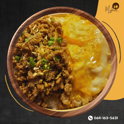 ข้าวไข่ข้นหมูสับกระเทียม