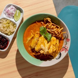 ข้าวซอยไก่ (ธรรมดา) Chicken Khao Soi (Normal)