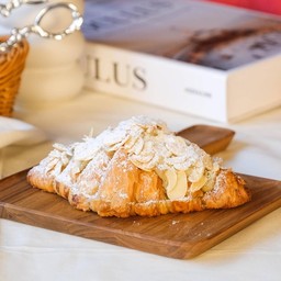 Almond Croissant