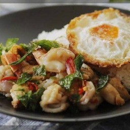 ข้าวกระเพราทะเล