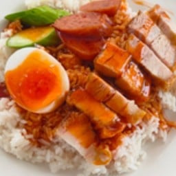 ข้าวหมูกรอบ