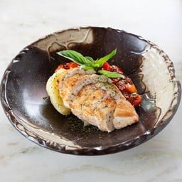 สเต็กอกไก่ ซอยเมดิเตอร์เรเนียม