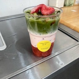 มัจฉะสตอเบอรี่