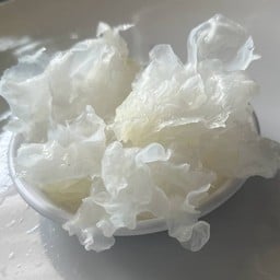 ลูกชิ้นทอด/ยำ-ตลาดสดยิ่งรวย