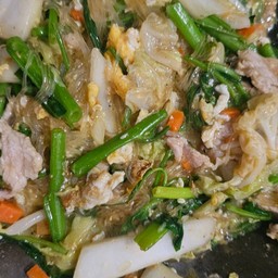 สุกี้แห้ง