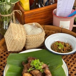 ชุดข้าวอุ่นจิ้นทอด