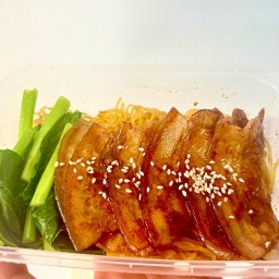 ข้าวหน้าเทริยากิ,ซอสเกาหลี,ยำไก่แซ่บ,ลาบมาม่า