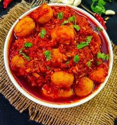 ALOO LAHSUNIYA