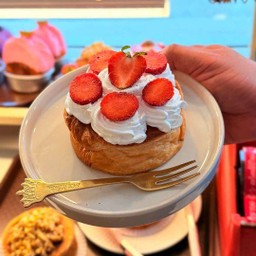 ทิมเบอริง สตรอเบอร์รี่ ครีม