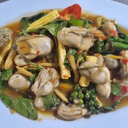 ผัดฉ่าหอยนางรม