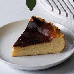 BASQUE CHEESECAKE