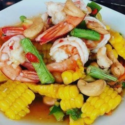ตำไทยข้าวโพดกุ้งลวก